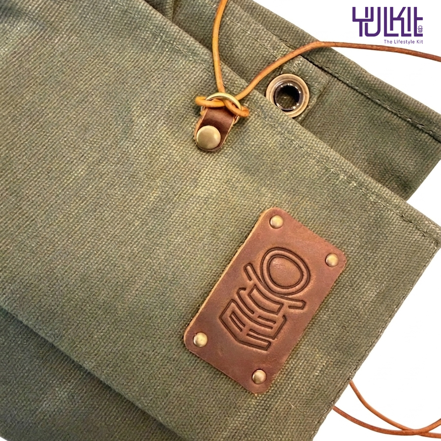 Waterproof Waxed Canvas Tool Roll – Durable Organizer for Camping & Outdoor Gear