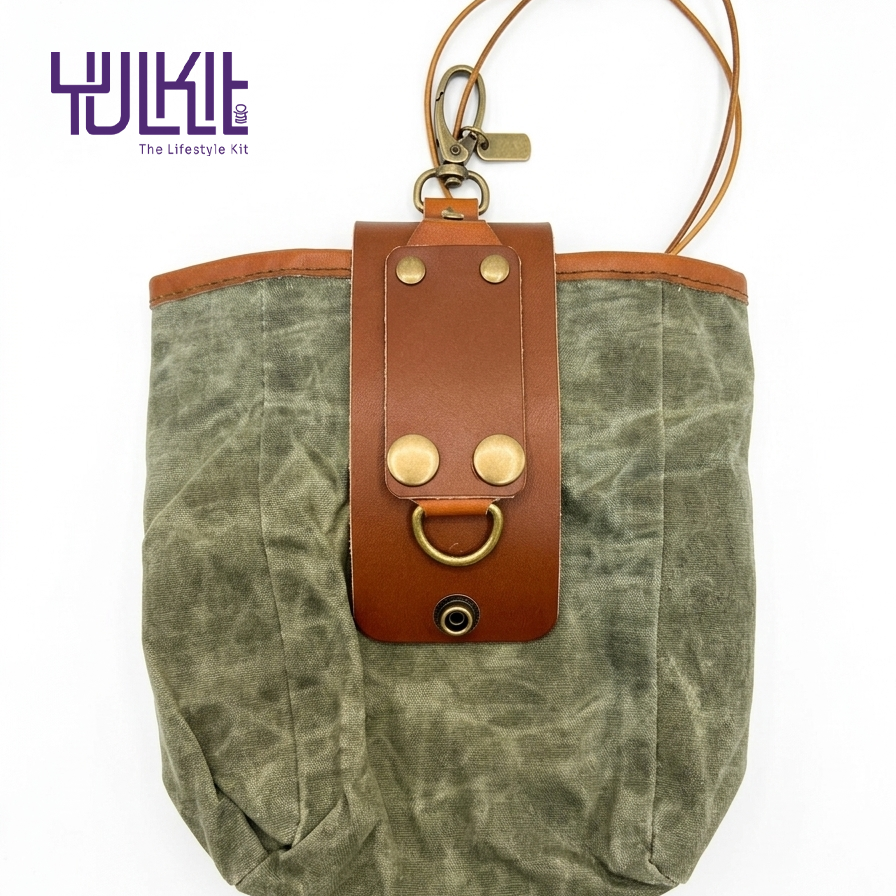 2Wheels Waxed Canvas Belt Bag – Timeless Craftsmanship for Riders & Explorers